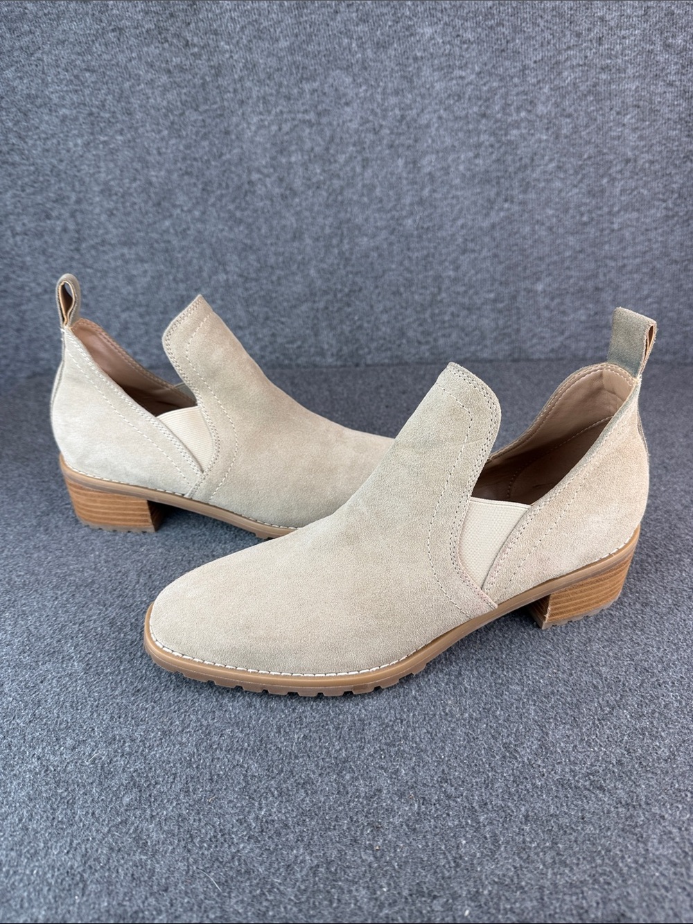 Blondo Sandra Waterproof Cow Leather Booties in Sand Size 8.5M - Picture 2 of 10